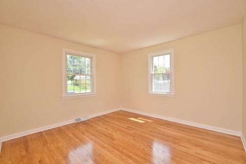 78 Robak Dr, Chicopee, MA 01020 photo 6