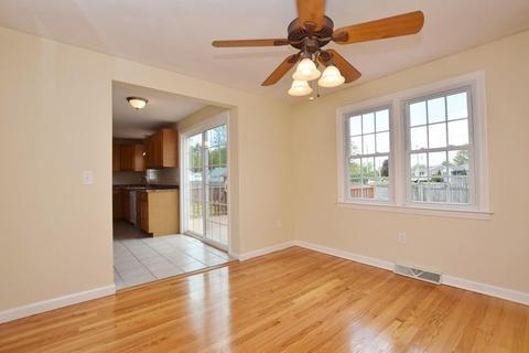 78 Robak Dr, Chicopee, MA 01020 photo 14