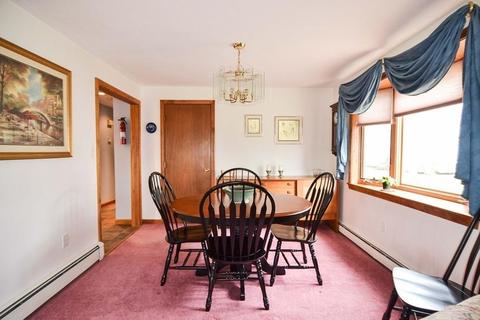 49 Parkview Rd, Reading, MA 01867 photo 5