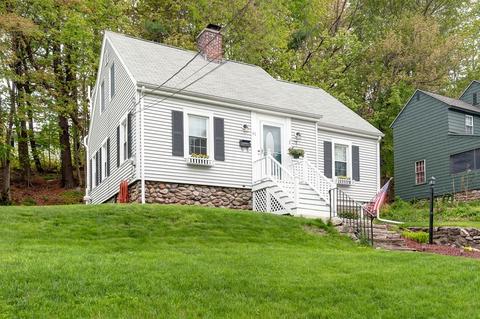 33 Navasota Ave, Worcester, MA 01602 photo 2