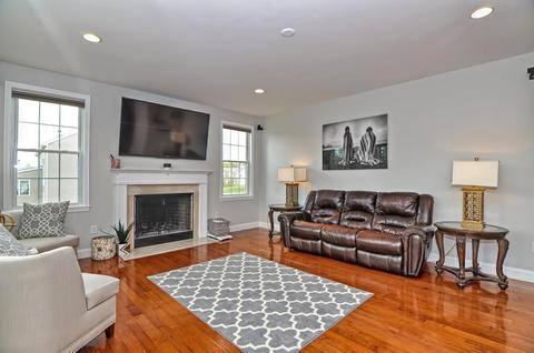 27 Howarth Dr, Upton, MA 01568 photo 8