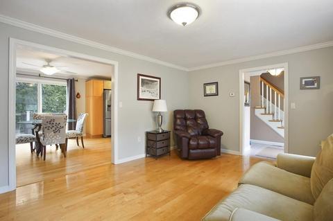 46 Corbett Ave, Dedham, MA 02026 photo 5