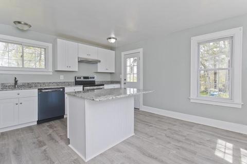 1476 Page Blvd, Springfield, MA 01104 photo 9