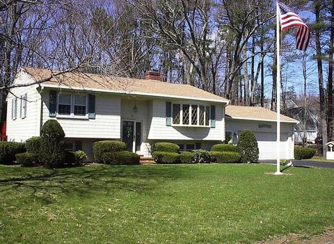 1141 Webster St, Hanover, MA 02339 photo 1