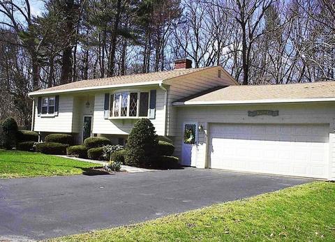 1141 Webster St, Hanover, MA 02339 photo 2