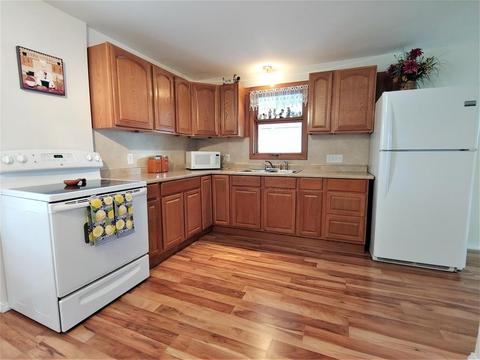 621 School St, Webster, MA 01570 photo 9