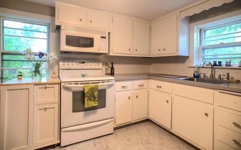 31 Mount Hope St, Dedham, MA 02026 photo 4