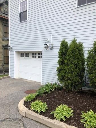 20 William St #3, Worcester, MA 01609 photo 3