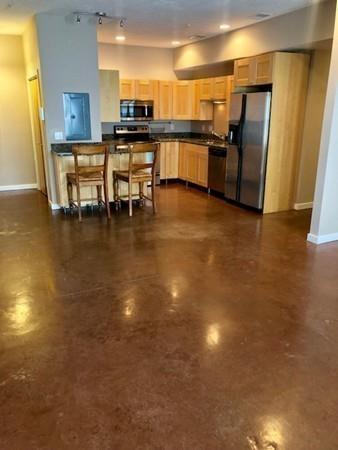 20 William St #3, Worcester, MA 01609 photo 8