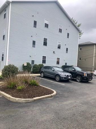 20 William St #3, Worcester, MA 01609 photo 2