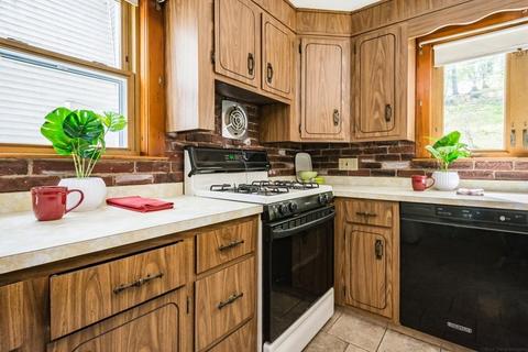 85 Beaconsfield Rd, Worcester, MA 01602 photo 7