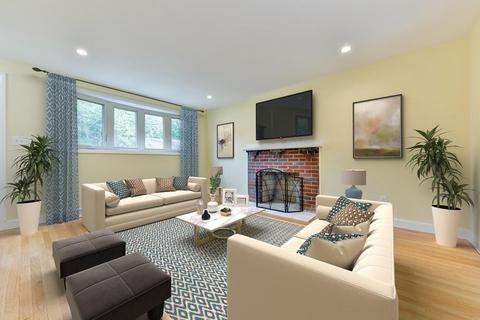 21 Clisby Ave, Dedham, MA 02026 photo 2