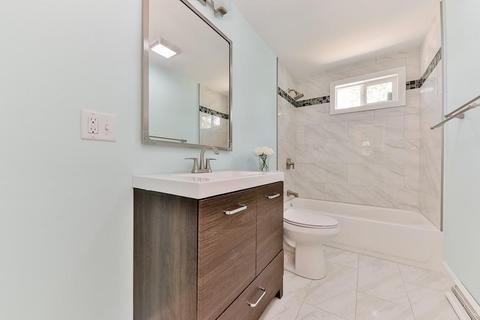21 Clisby Ave, Dedham, MA 02026 photo 10