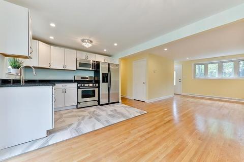 21 Clisby Ave, Dedham, MA 02026 photo 4