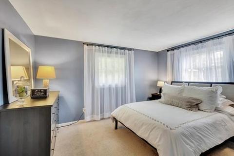 95 Simpson Dr, Framingham, MA 01701 photo 13