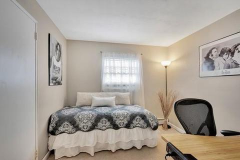 95 Simpson Dr, Framingham, MA 01701 photo 12