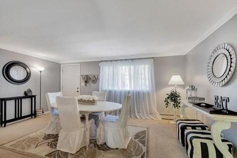 95 Simpson Dr, Framingham, MA 01701 photo 1