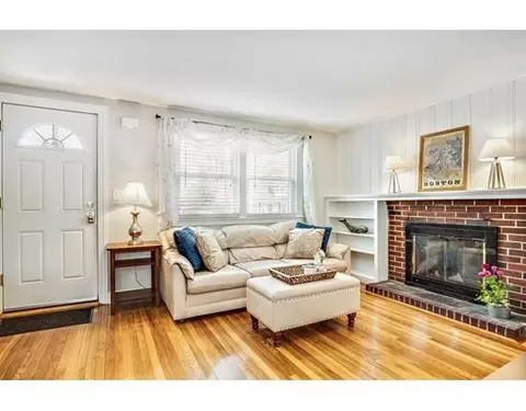 25 Tarbox St, Dedham, MA 02026 photo 9