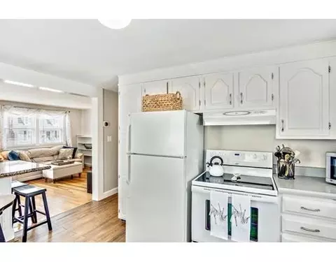 25 Tarbox St, Dedham, MA 02026 photo 8