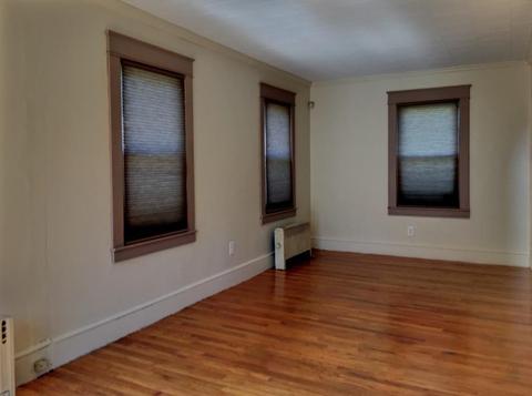 52 Sabin St, Springfield, MA 01151 photo 6