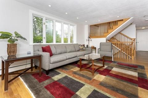 5 Barbara Rd, Stoneham, MA 02180 photo 3