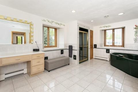 5 Barbara Rd, Stoneham, MA 02180 photo 20