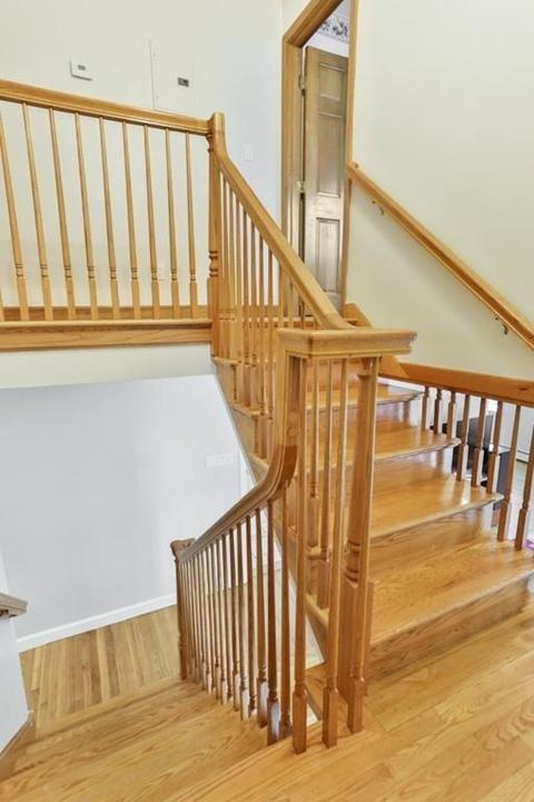 5 Barbara Rd, Stoneham, MA 02180 photo 2