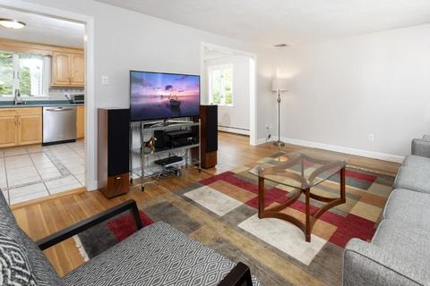 5 Barbara Rd, Stoneham, MA 02180 photo 5