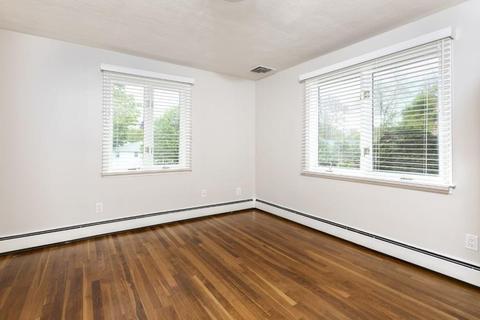 5 Barbara Rd, Stoneham, MA 02180 photo 15