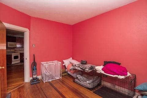 541 N Underwood St, Fall River, MA 02720 photo 8