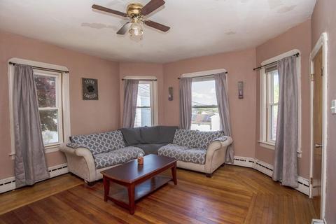 541 N Underwood St, Fall River, MA 02720 photo 4