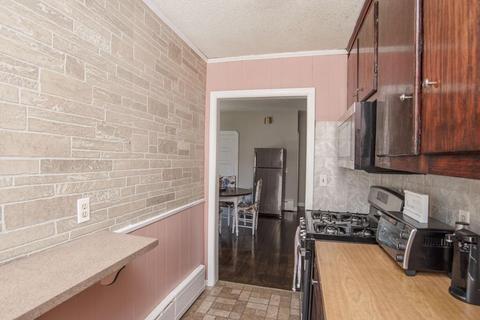 541 N Underwood St, Fall River, MA 02720 photo 17