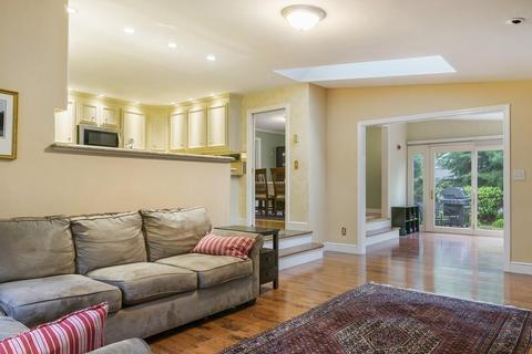 23 Lowe Cir, Framingham, MA 01701 photo 10