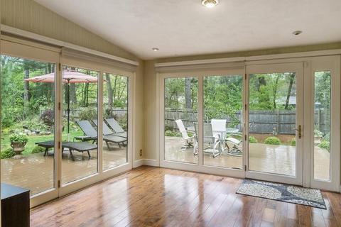 23 Lowe Cir, Framingham, MA 01701 photo 11