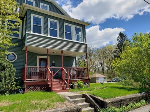 61 Myrtle Ave, Webster, MA 01570 photo 2