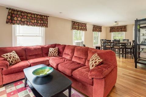 160 Main St, Upton, MA 01568 photo 6