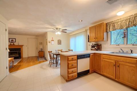 7 Reeves Rd, Maynard, MA 01754 photo 6