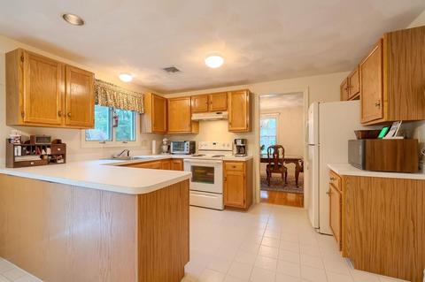 7 Reeves Rd, Maynard, MA 01754 photo 9