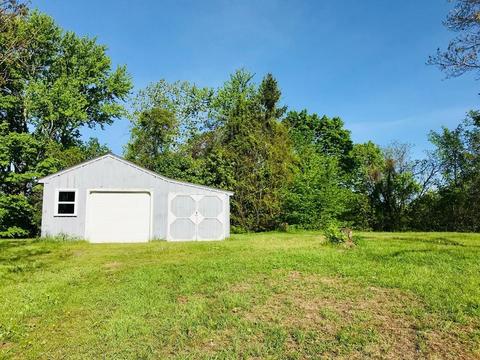 192 River Dr, Hadley, MA 01035 photo 2