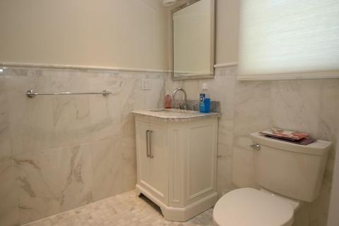 24 Carson St, Saugus, MA 01906 photo 16