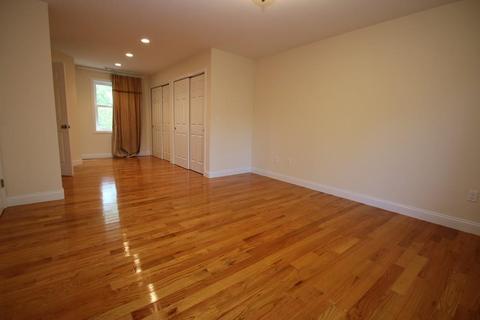 24 Carson St, Saugus, MA 01906 photo 14