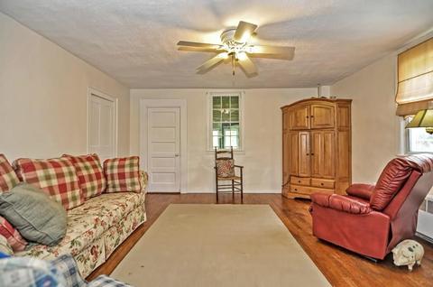 142 Maple St, Douglas, MA 01516 photo 9