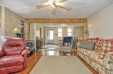 142 Maple St, Douglas, MA 01516 photo 8