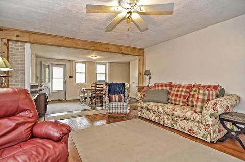 142 Maple St, Douglas, MA 01516 photo 7