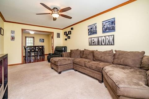 30 Delaware Ave, Springfield, MA 01119 photo 6