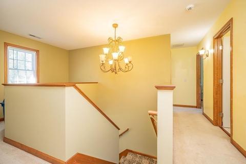 30 Delaware Ave, Springfield, MA 01119 photo 15