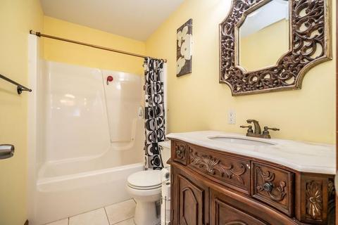 30 Delaware Ave, Springfield, MA 01119 photo 23