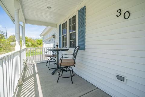 30 Delaware Ave, Springfield, MA 01119 photo 3