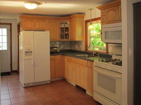 34 Clinton Ave, Saugus, MA 01906 photo 10