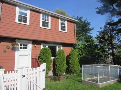 34 Clinton Ave, Saugus, MA 01906 photo 2